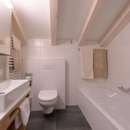 Angelika Hotel 3*