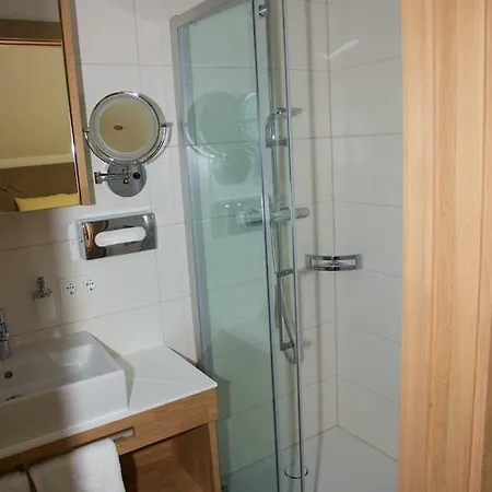 Angelika Pettneu am Arlberg