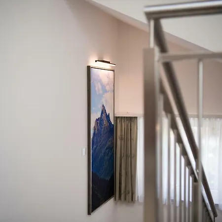 Angelika Pettneu am Arlberg