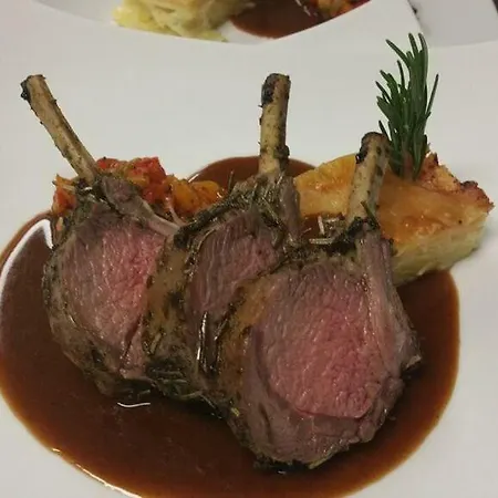 Angelika Pettneu am Arlberg